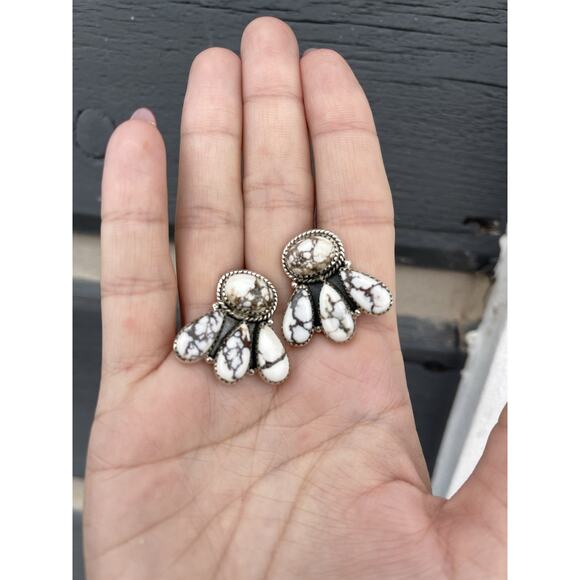 WILD HORSE Sterling Silver Cluster Earrings Southwest Statement Studs - Picture 4 of 8